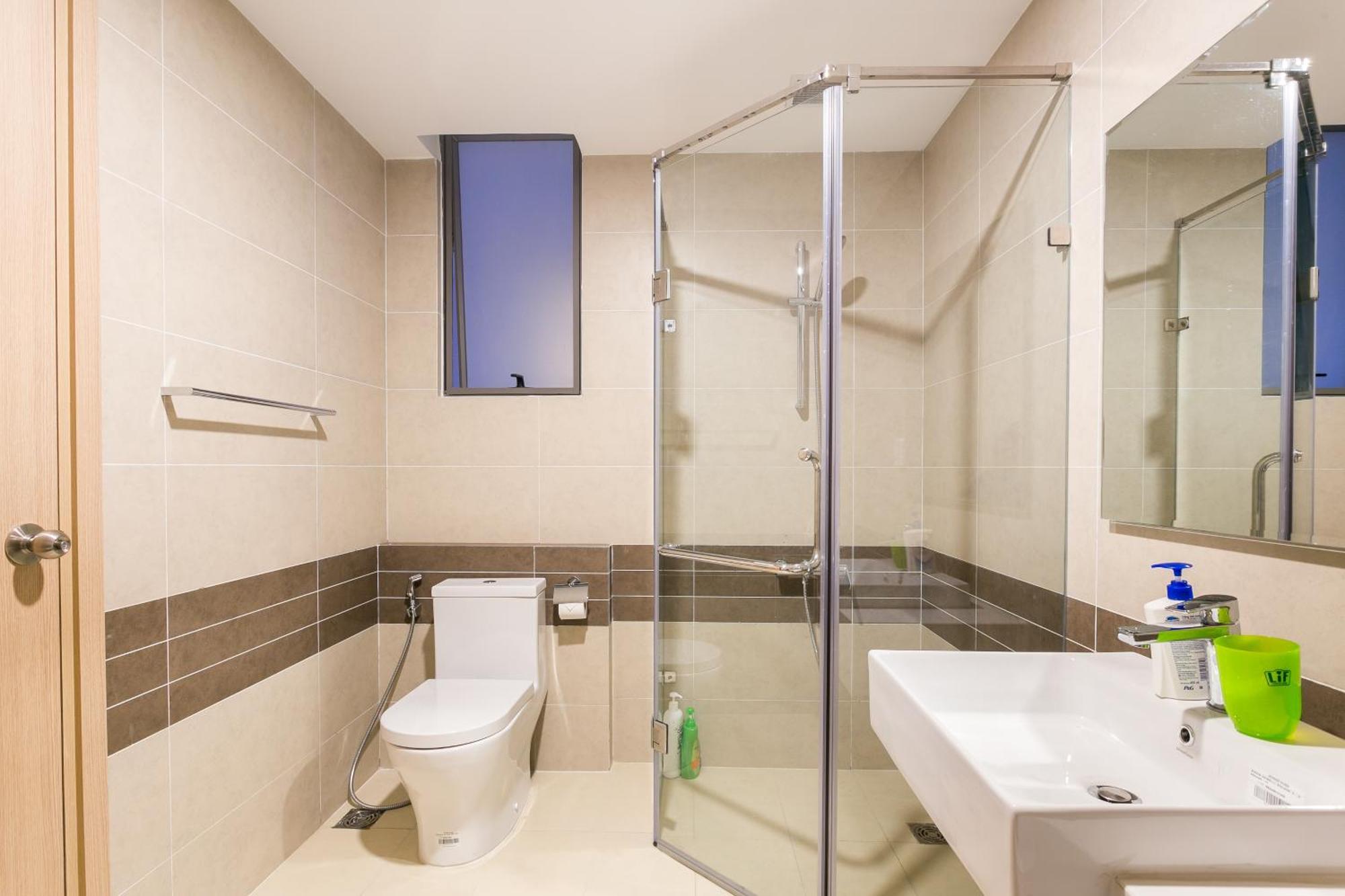 Central Business District Rivergate Apartment - Free Pickup & Pool Ho Chi Minh City Bagian luar foto